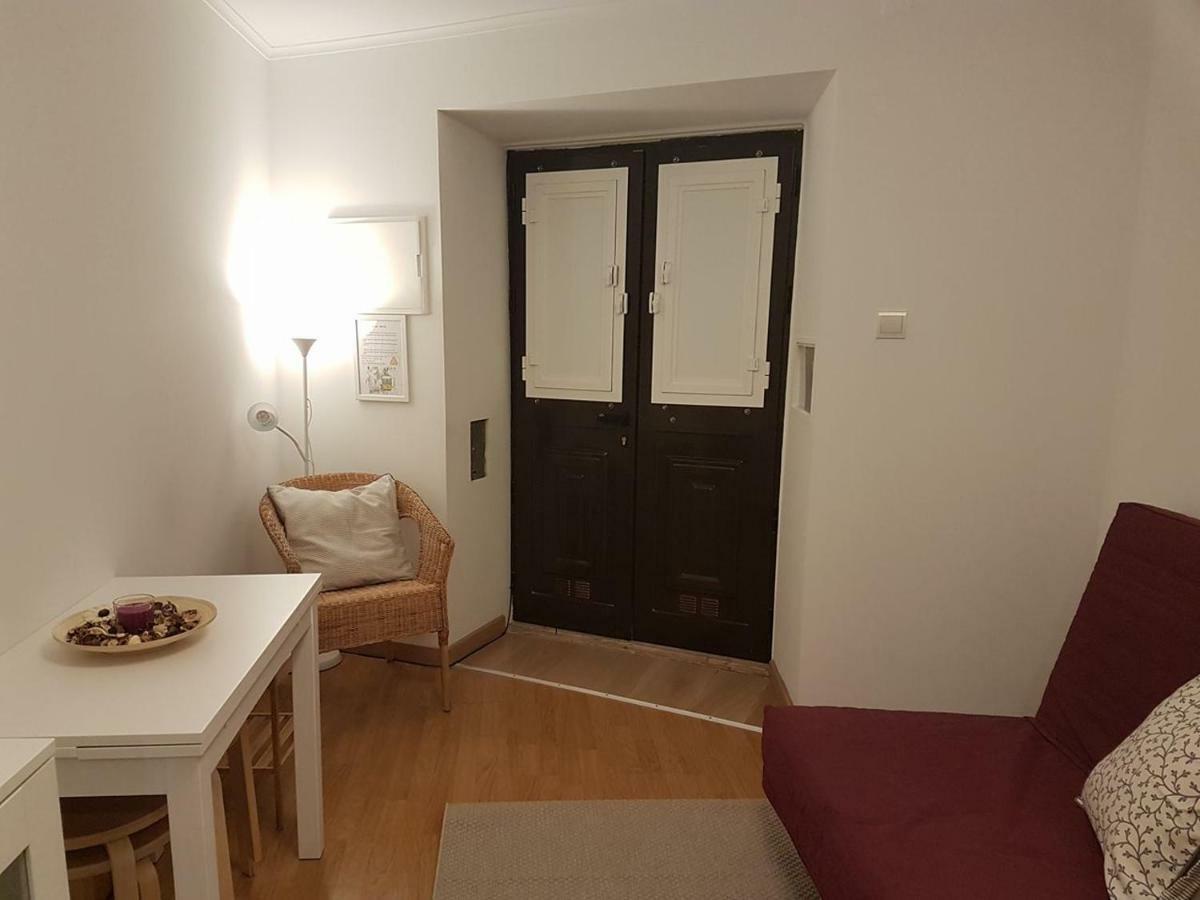 Stay In The Heart Of Alfama! Лиссабон Экстерьер фото